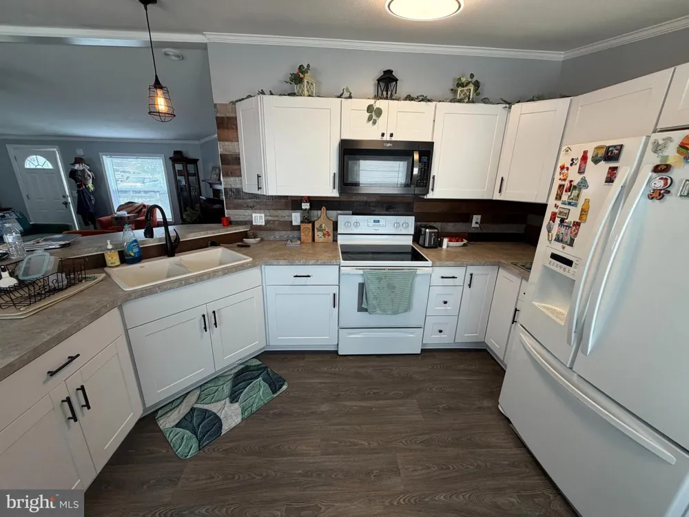 10 VAGABOND ROAD Middletown, PA 17057