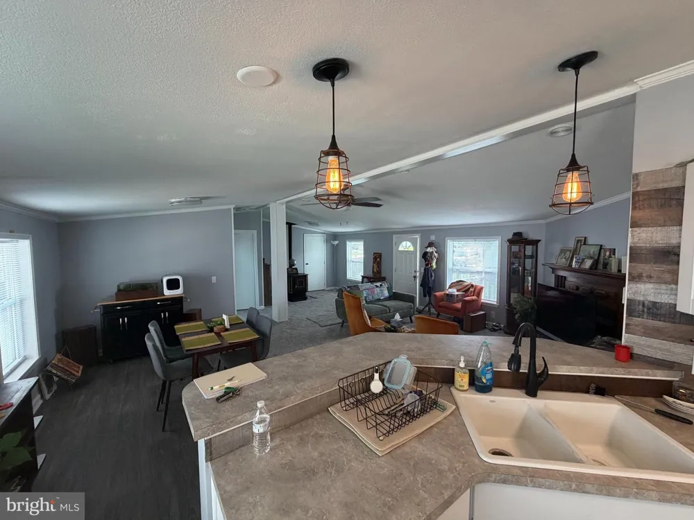 10 VAGABOND ROAD Middletown, PA 17057
