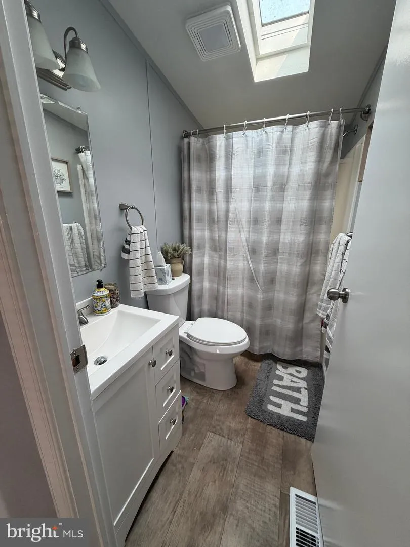 10 VAGABOND ROAD Middletown, PA 17057