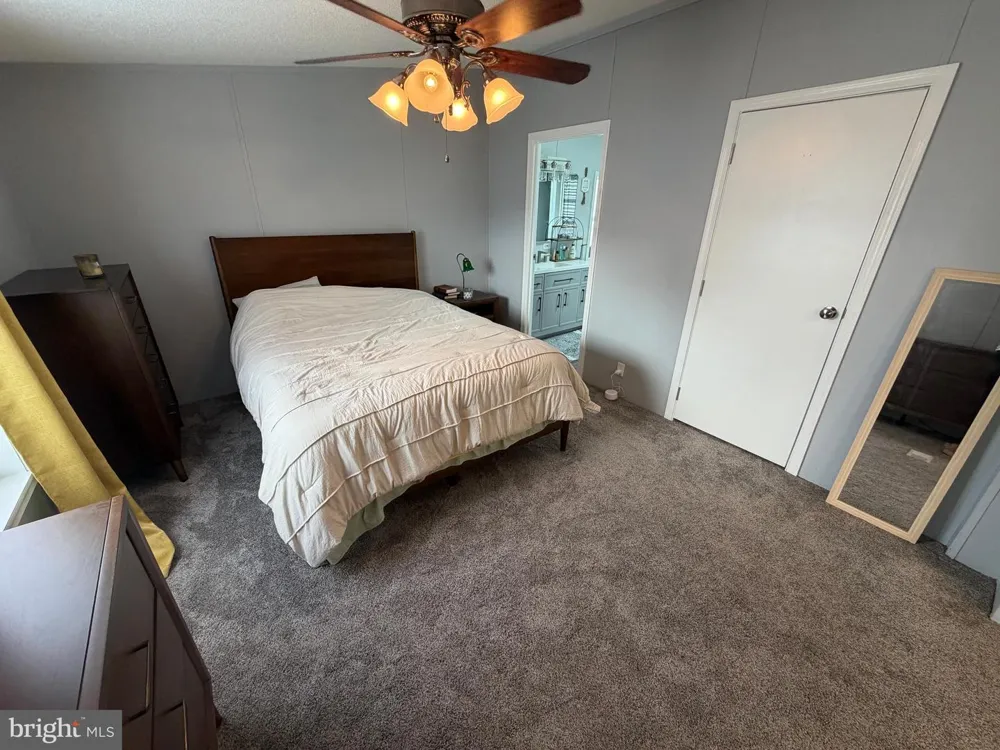 10 VAGABOND ROAD Middletown, PA 17057