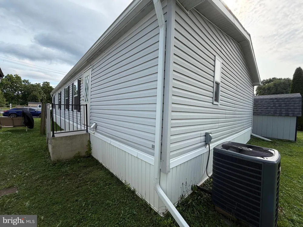 10 VAGABOND ROAD Middletown, PA 17057