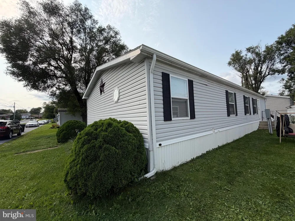 10 VAGABOND ROAD Middletown, PA 17057