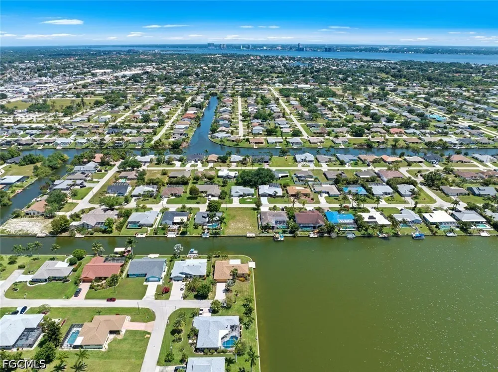 SE 19th Court Cape Coral, FL 33990