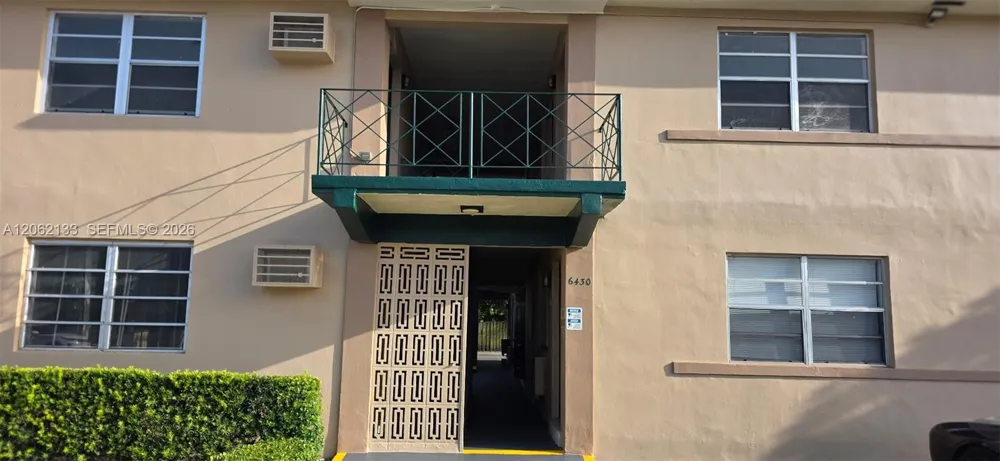 6430 W Flagler St #6 Miami, FL 33144
