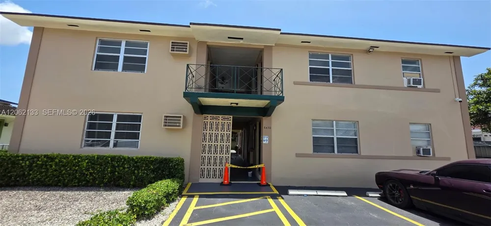 6430 W Flagler St #6 Miami, FL 33144