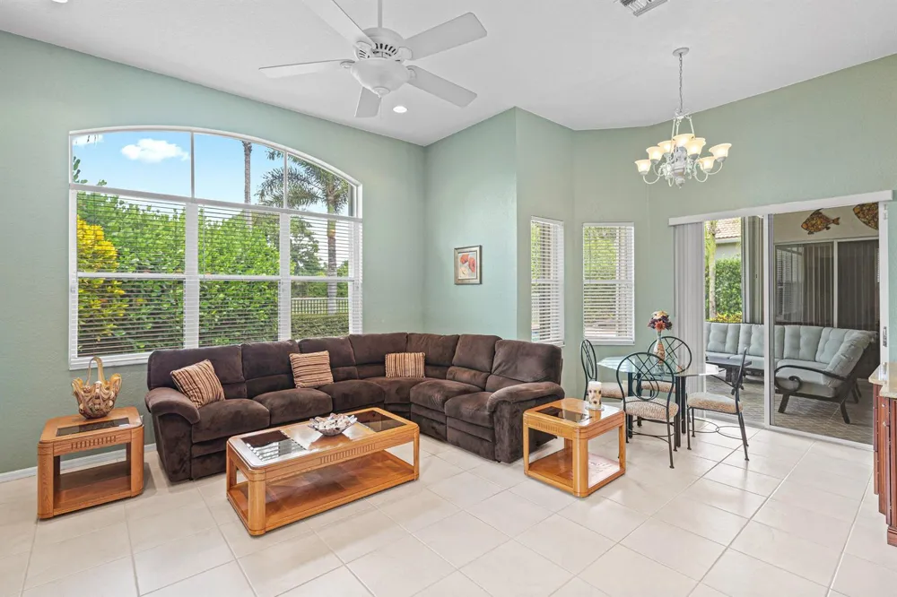 18648 Ocean Mist Drive Boca Raton, FL 33498