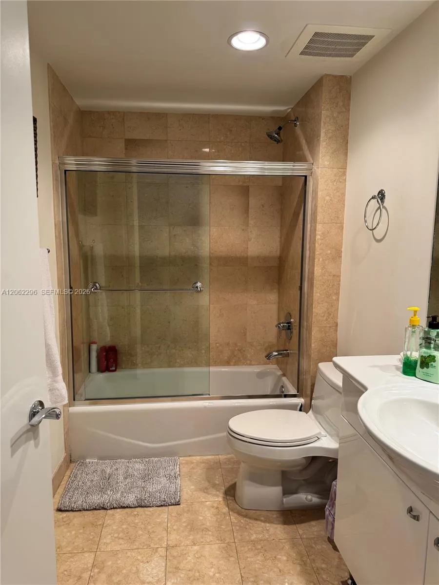 1850 S Ocean Dr #4203 Hallandale Beach, FL 33009
