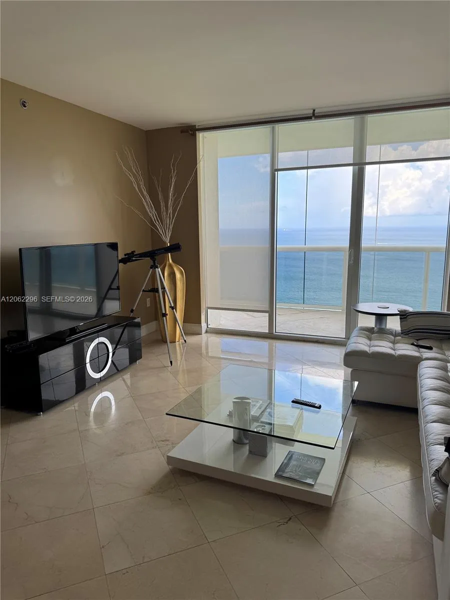 1850 S Ocean Dr #4203 Hallandale Beach, FL 33009