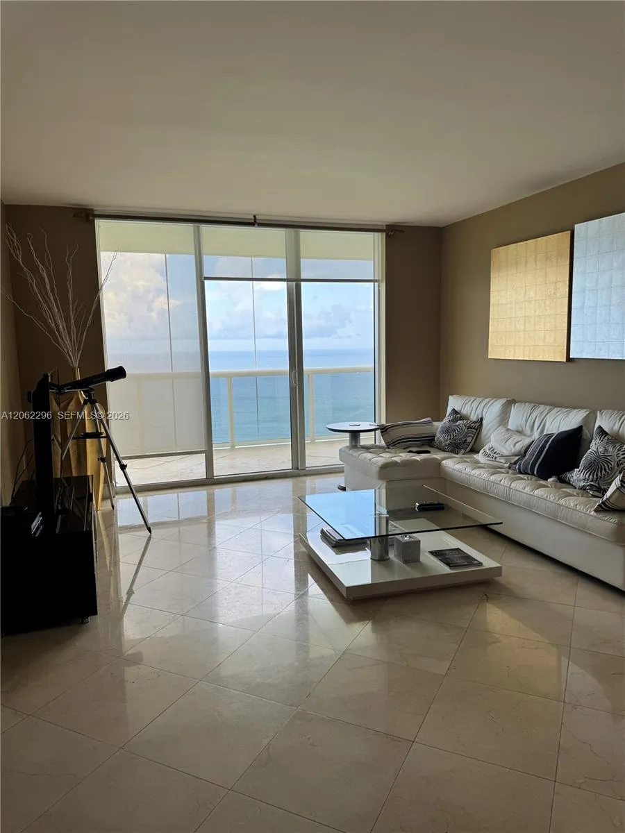 1850 S Ocean Dr #4203 Hallandale Beach, FL 33009