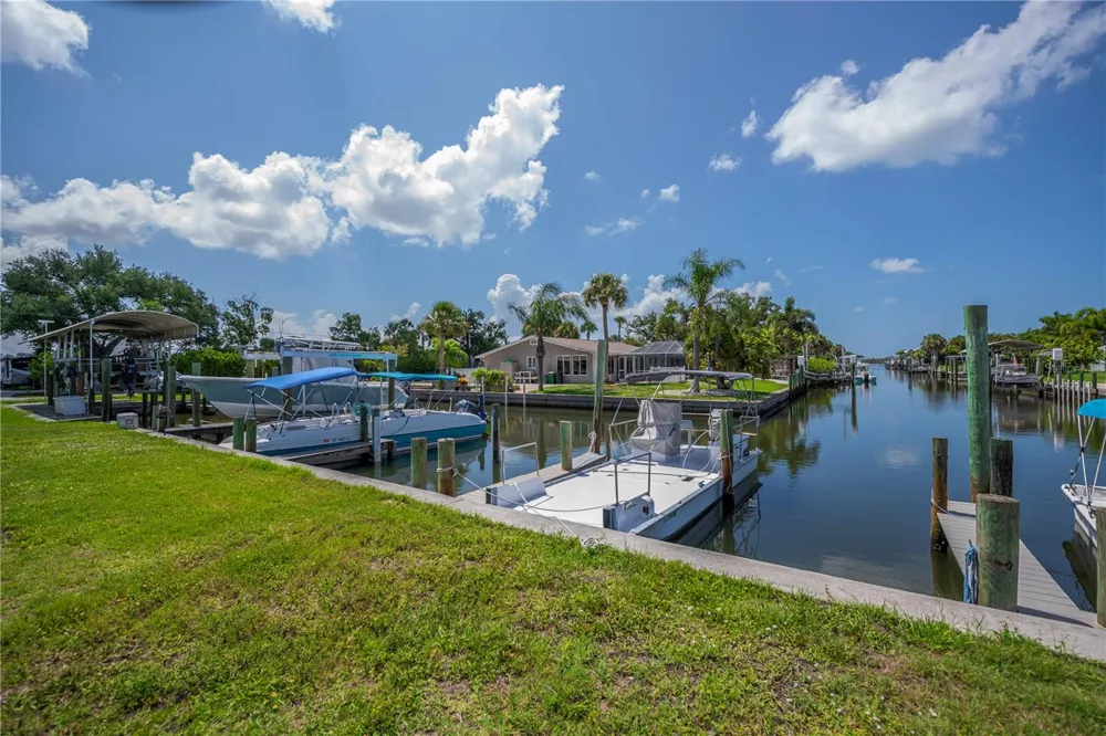 8152 SEASHELL STREET Englewood, FL 34224