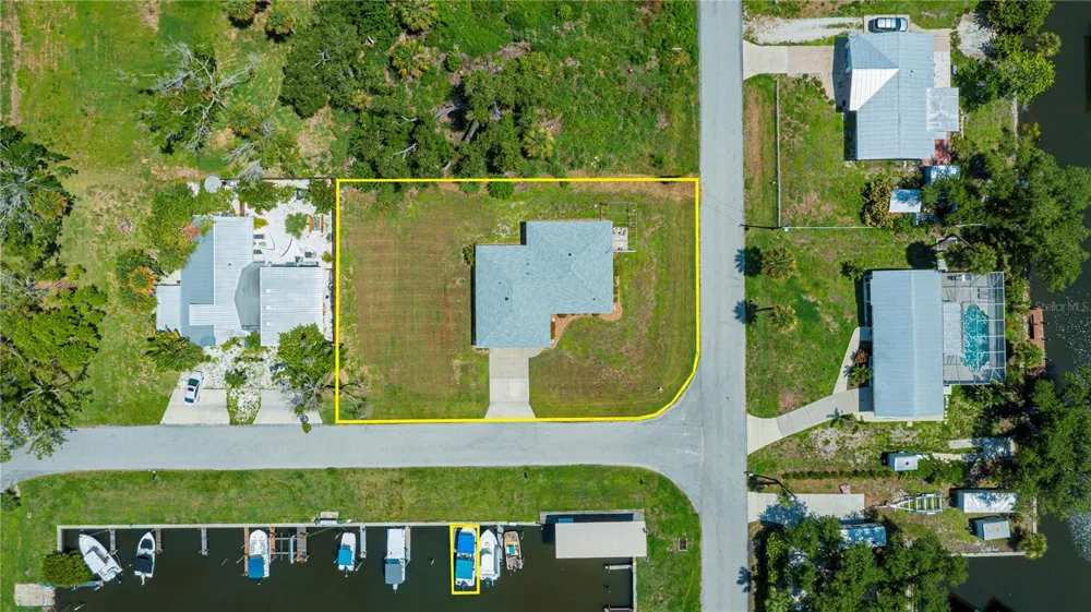 8152 SEASHELL STREET Englewood, FL 34224