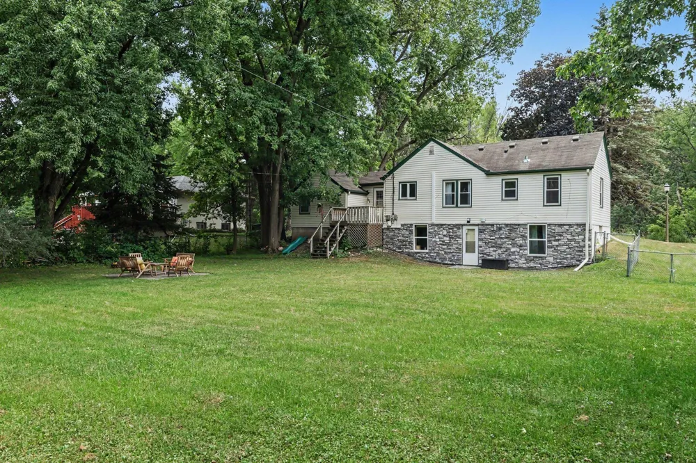 6356 48th Street Oakdale, MN 55128
