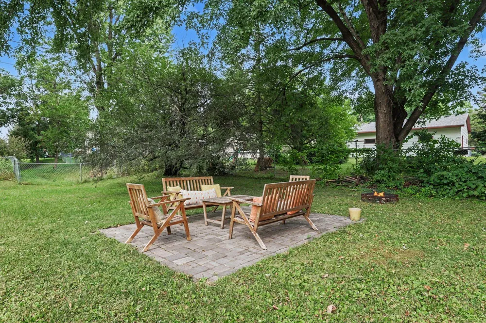 6356 48th Street Oakdale, MN 55128