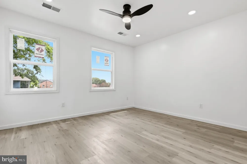 129 CATAWBA PLACE Hagerstown, MD 21742