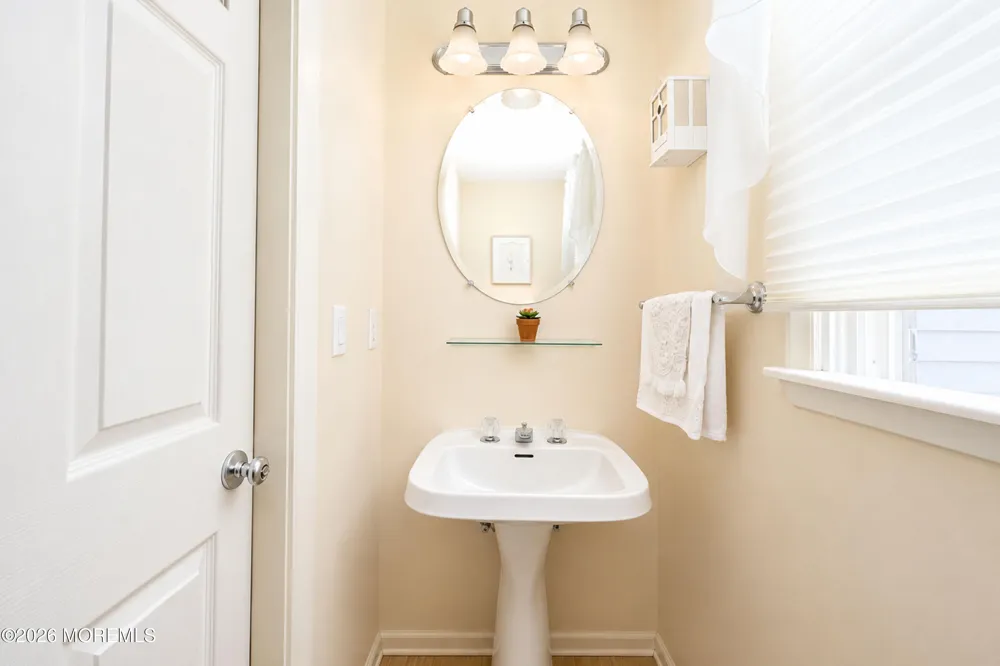 1711 Breakers Drive Manahawkin, NJ 08050