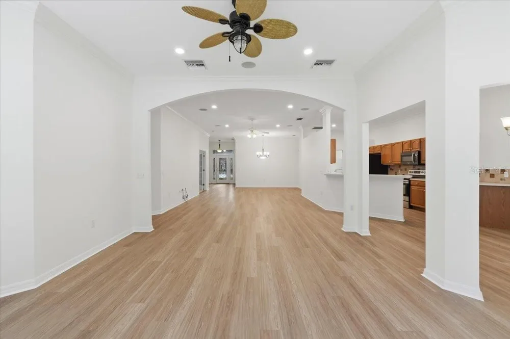 6760 LAKE CLARK DRIVE Lakeland, FL 33813