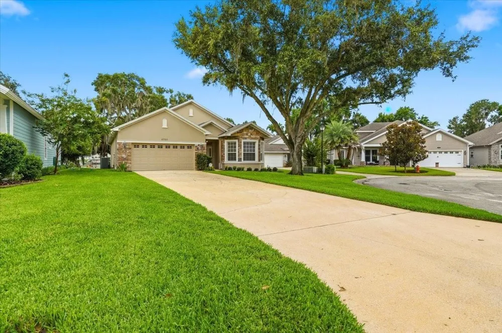 6760 LAKE CLARK DRIVE Lakeland, FL 33813