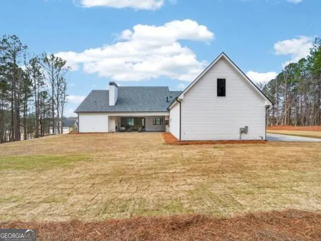 2020 Clearwater DR White Plains, GA 30678