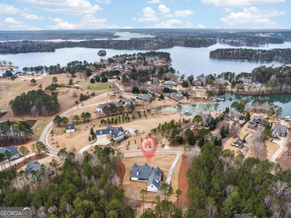 2020 Clearwater DR White Plains, GA 30678