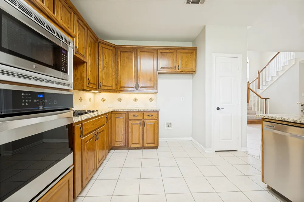3100 Green Hollow Court Highland Village, TX 75077