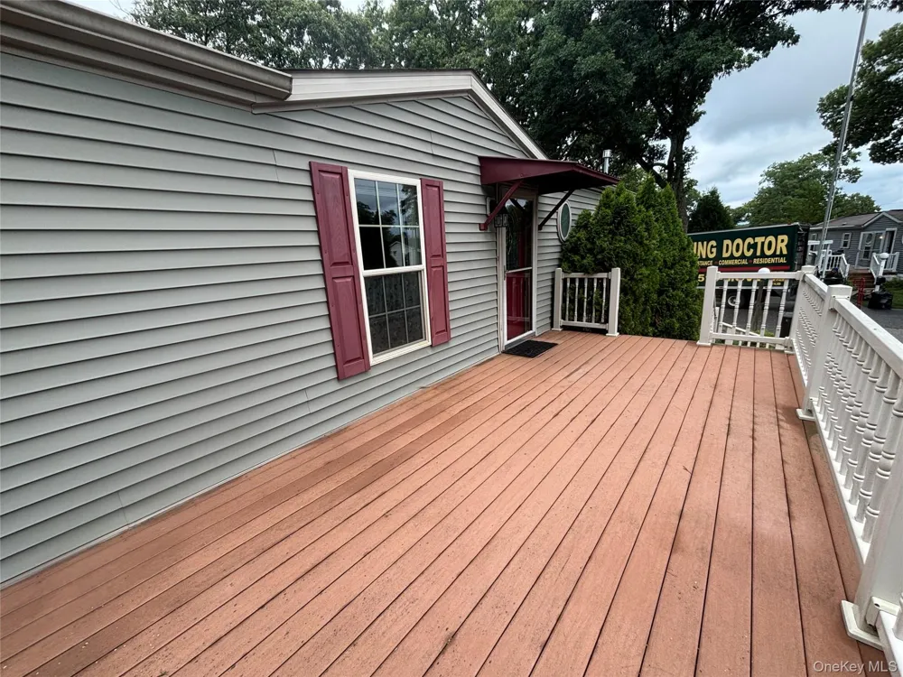 1661 Old Country Road #84 Riverhead, NY 11901