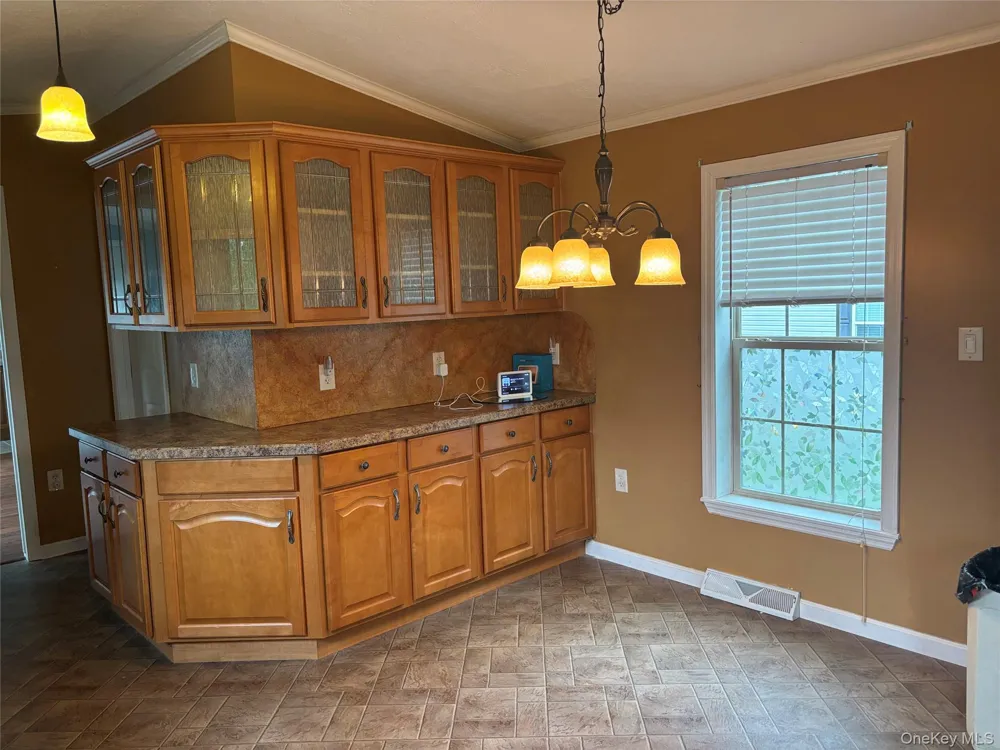 1661 Old Country Road #84 Riverhead, NY 11901