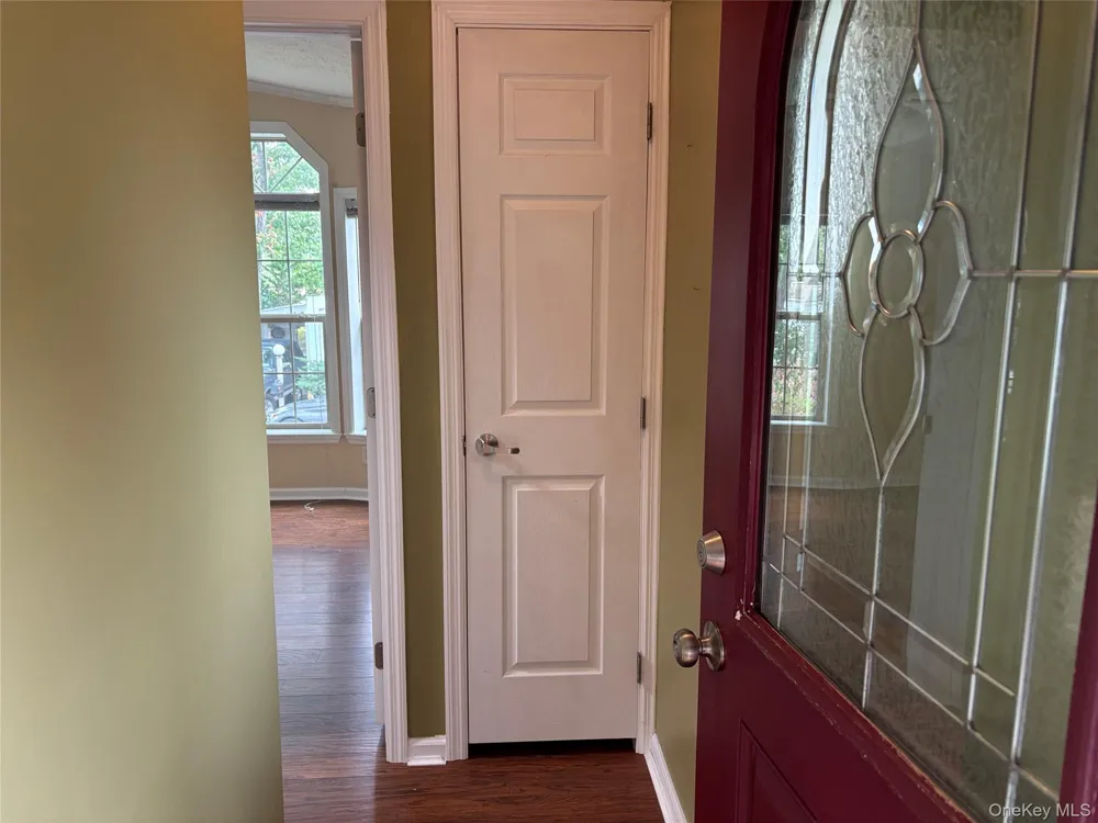 1661 Old Country Road #84 Riverhead, NY 11901