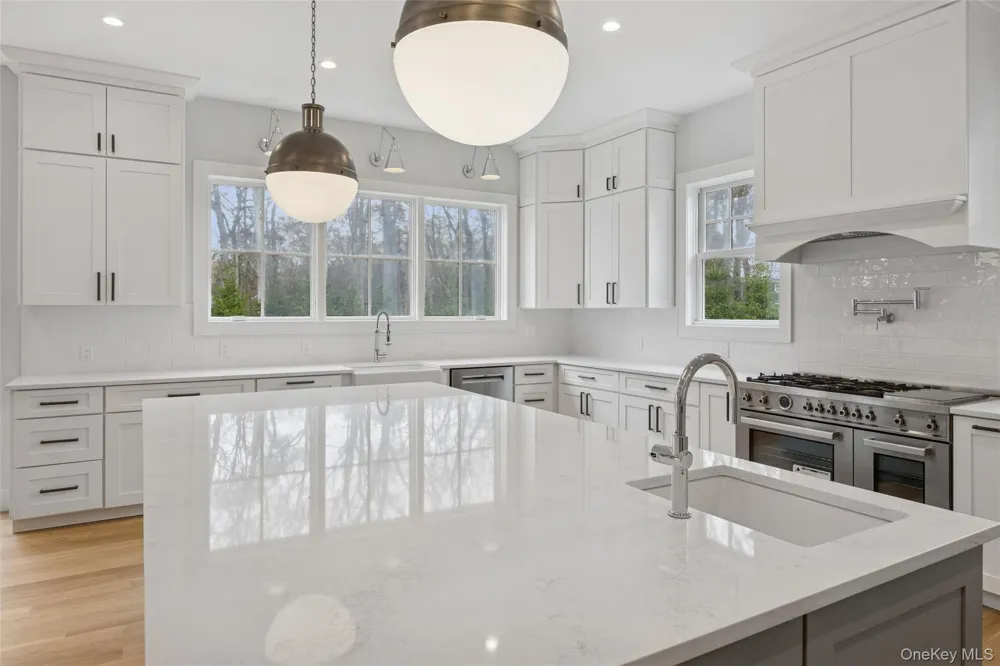 150 Deer Run Southold, NY 11971