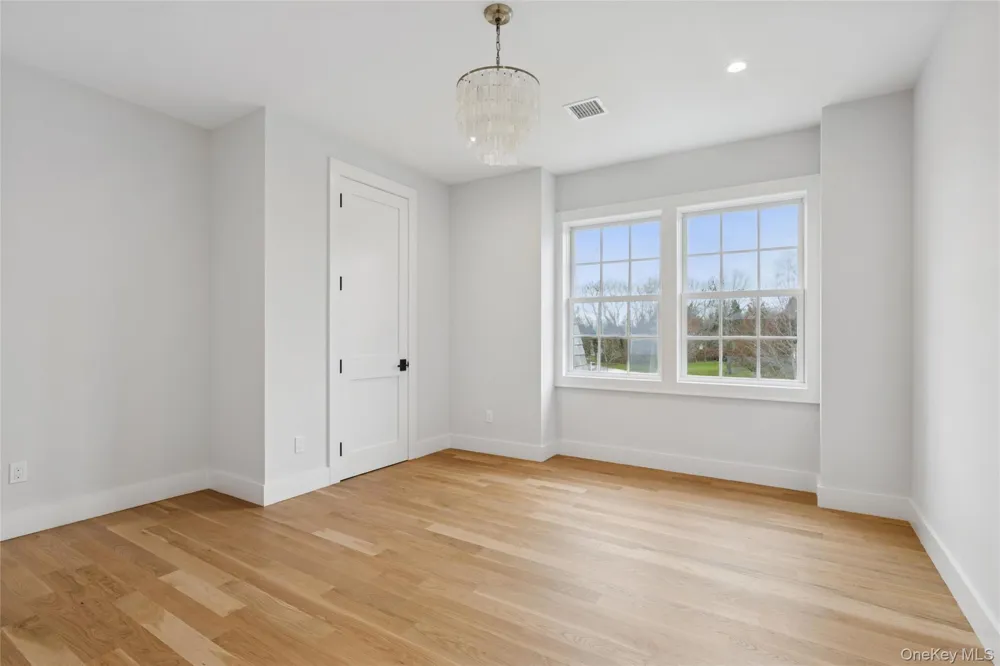 150 Deer Run Southold, NY 11971