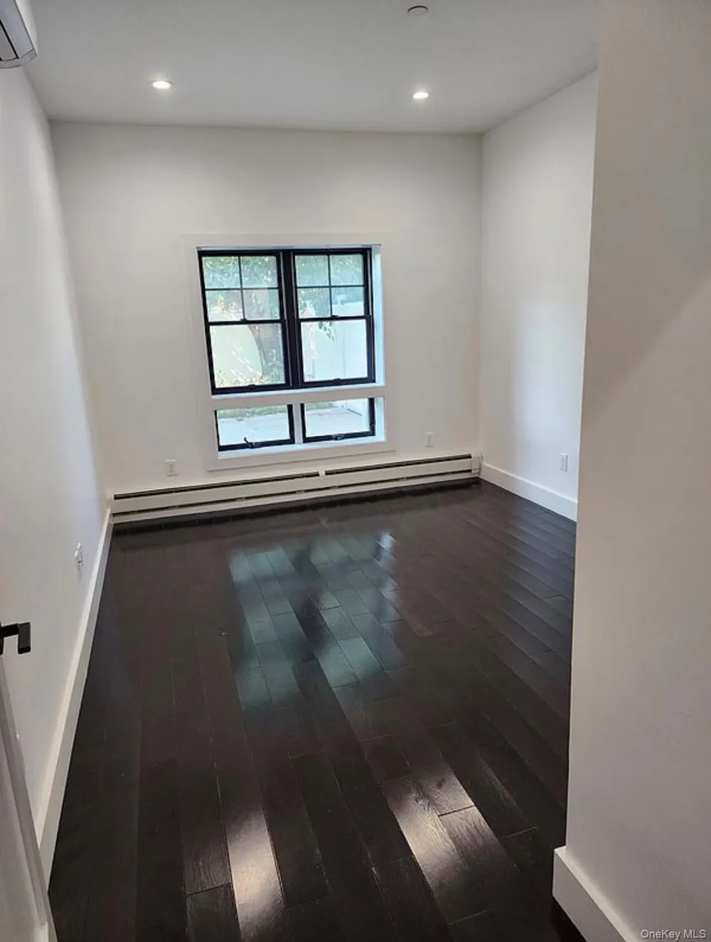 1440 31st Avenue #1R Astoria, NY 11106