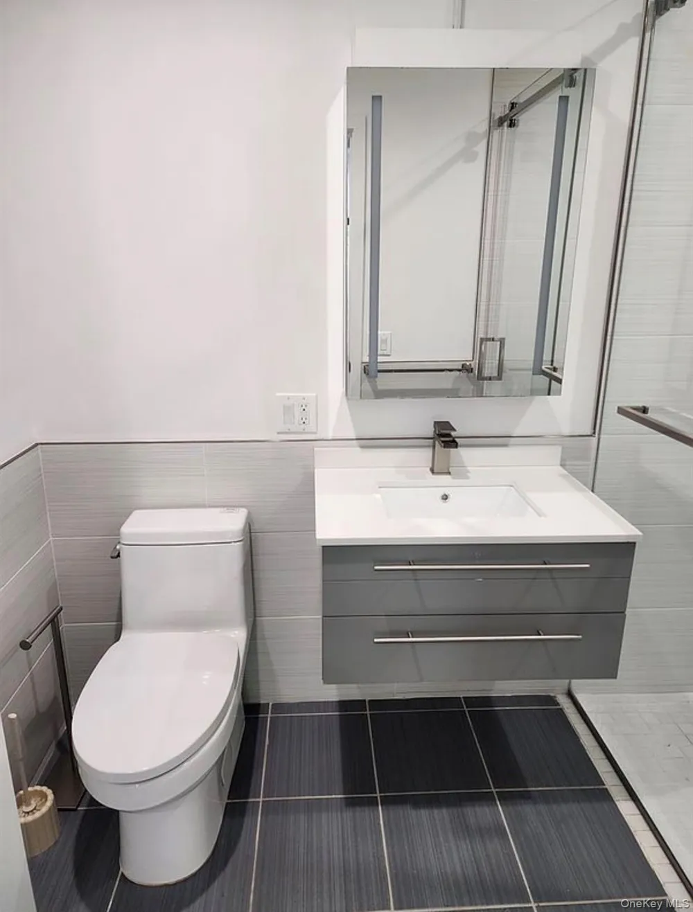 1440 31st Avenue #1R Astoria, NY 11106