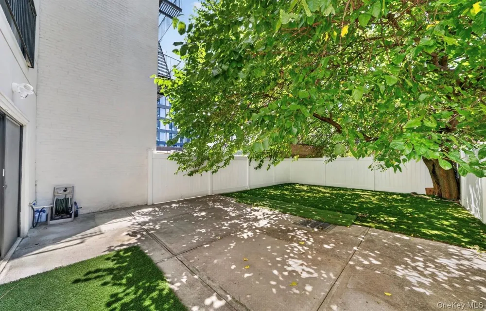 1440 31st Avenue #1R Astoria, NY 11106