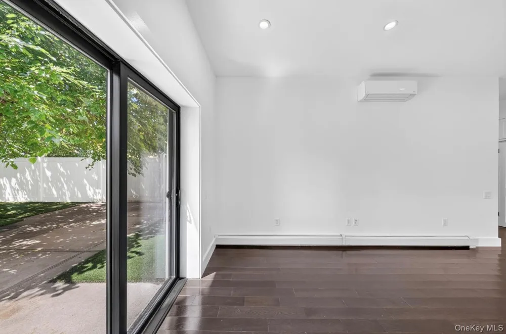 1440 31st Avenue #1R Astoria, NY 11106