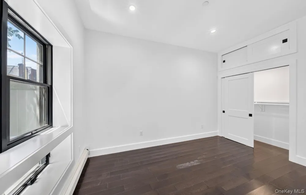 1440 31st Avenue #1R Astoria, NY 11106