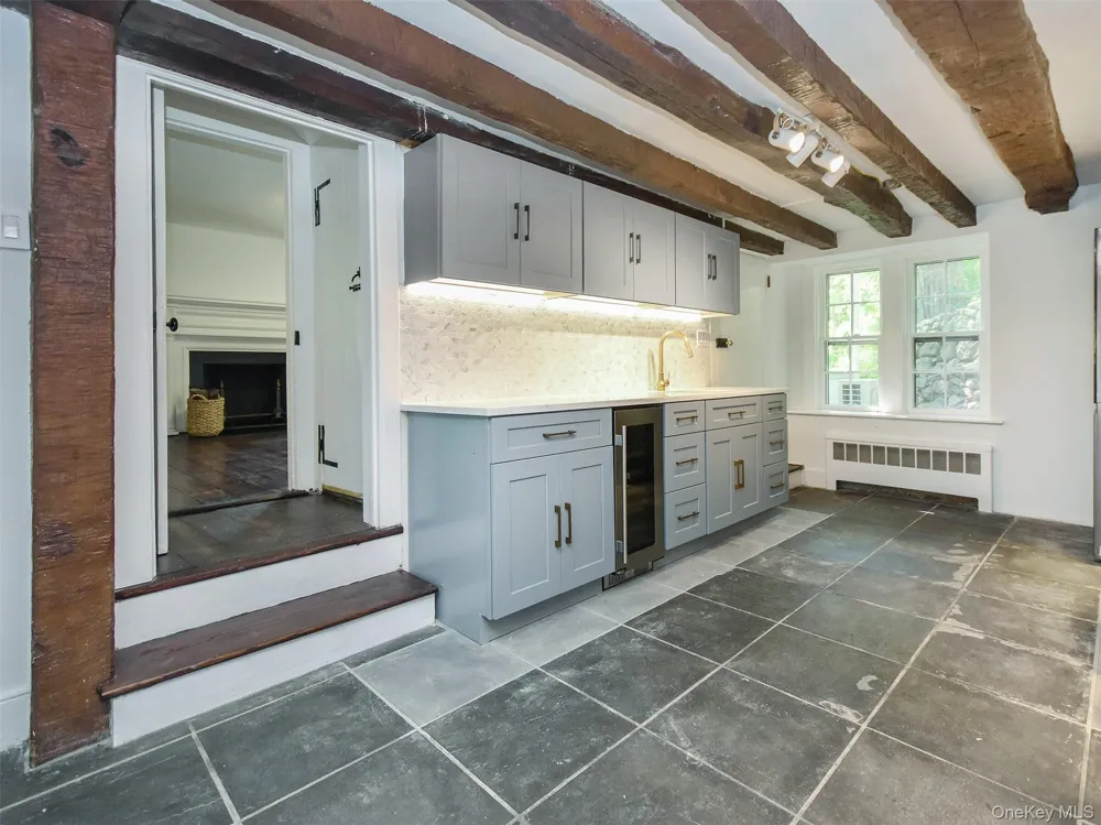 150 Main Street Roslyn, NY 11576