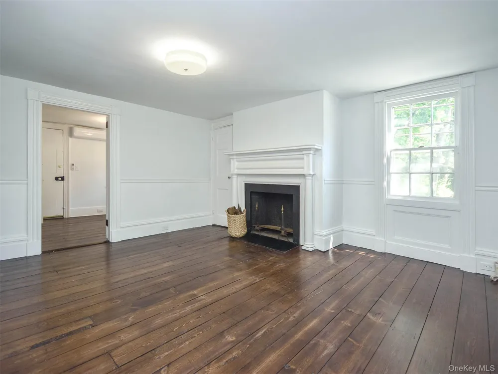 150 Main Street Roslyn, NY 11576