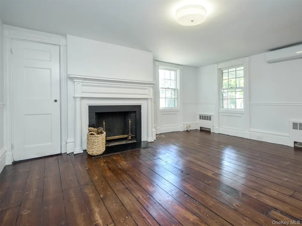150 Main Street Roslyn, NY 11576