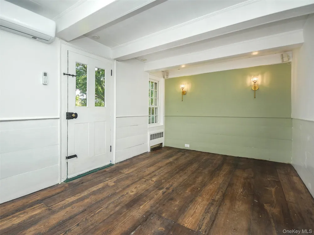 150 Main Street Roslyn, NY 11576