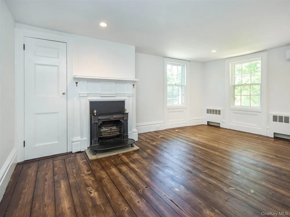 150 Main Street Roslyn, NY 11576