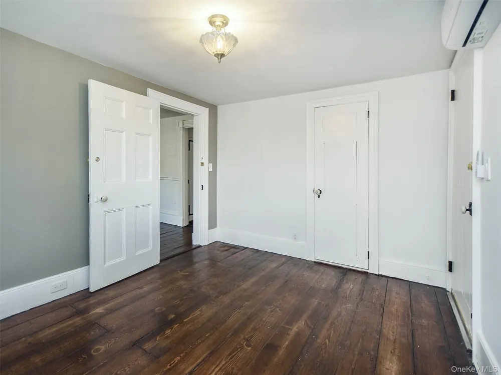 150 Main Street Roslyn, NY 11576
