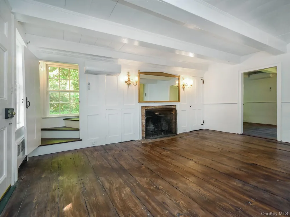 150 Main Street Roslyn, NY 11576