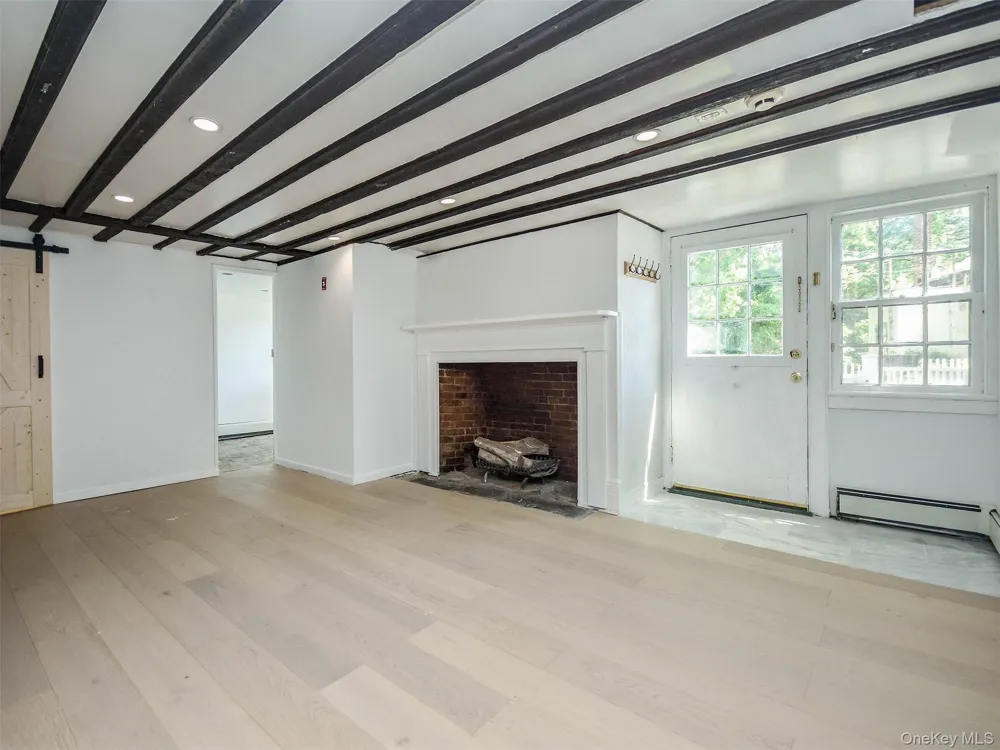 150 Main Street Roslyn, NY 11576