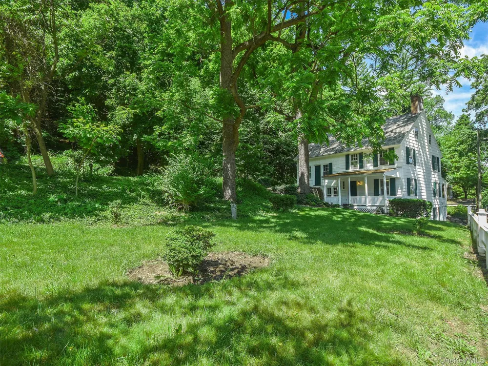 150 Main Street Roslyn, NY 11576