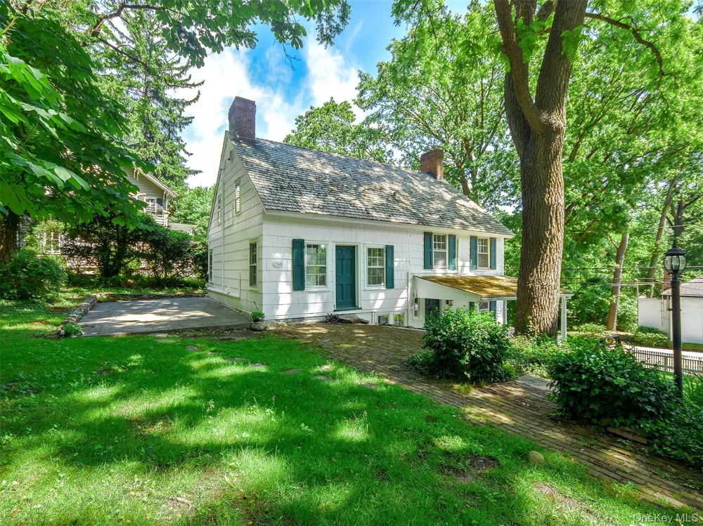 150 Main Street Roslyn, NY 11576