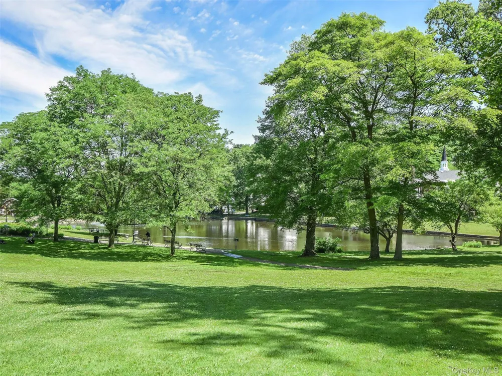 150 Main Street Roslyn, NY 11576