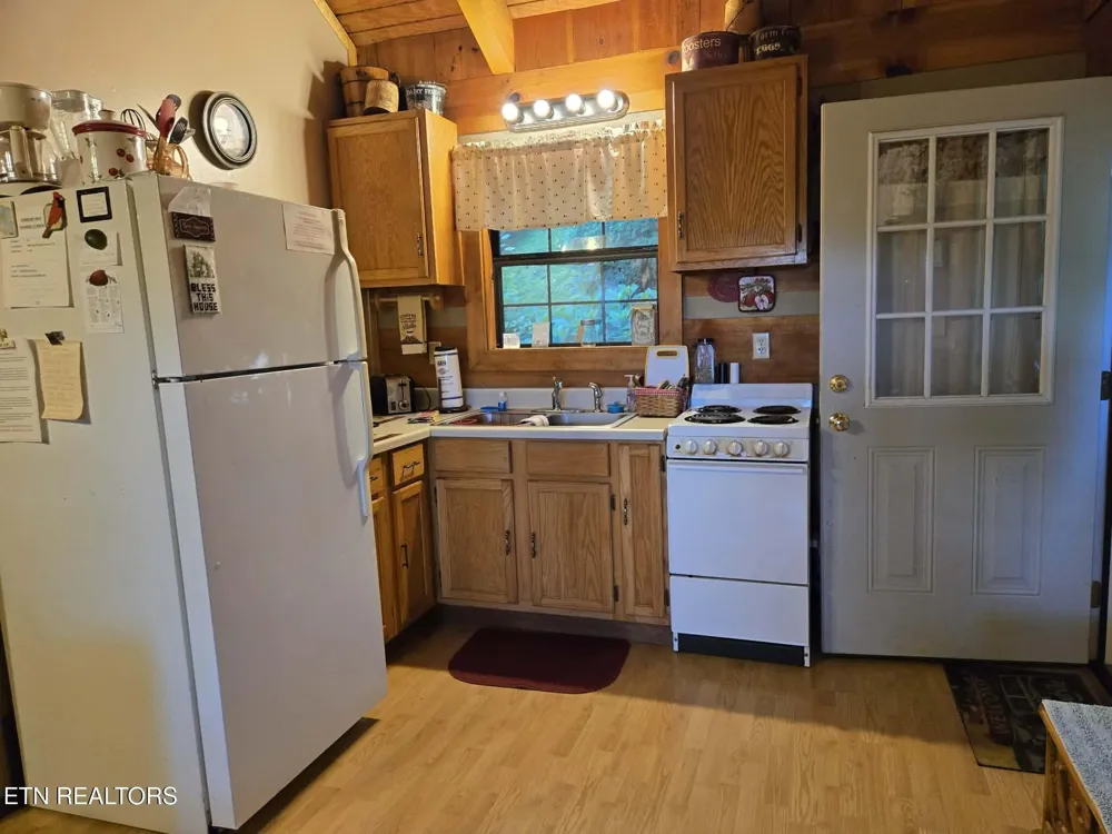 994 Emilyville Way Cosby, TN 37722