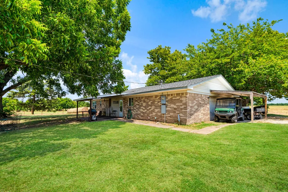 2606 Farm Road 412 Clarksville, TX 75426