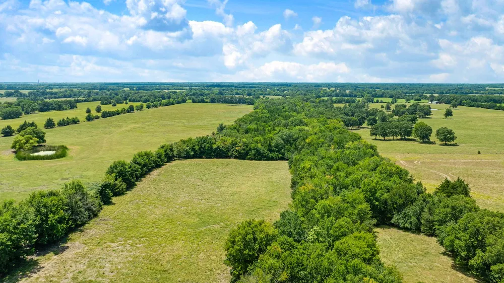 2606 Farm Road 412 Clarksville, TX 75426