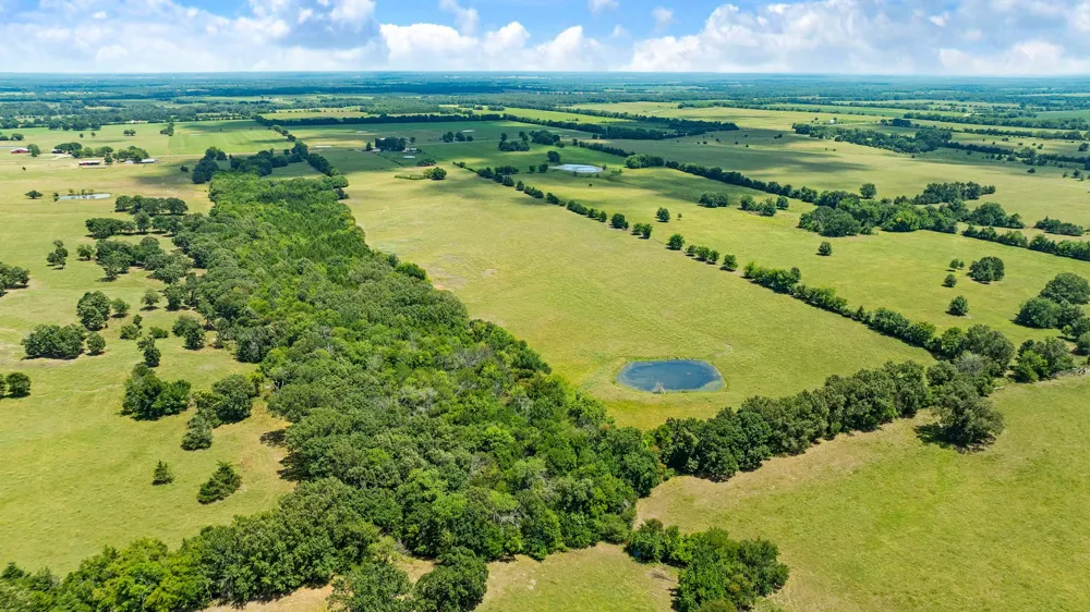 2606 Farm Road 412 Clarksville, TX 75426