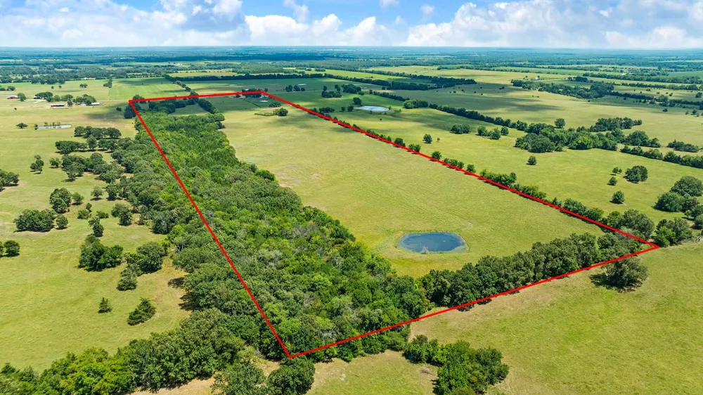 2606 Farm Road 412 Clarksville, TX 75426